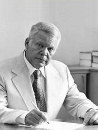 يوسف السباعي