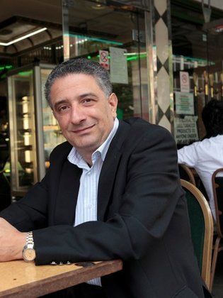 جورج هيلانة