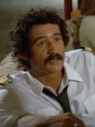 أنور بن عيسى