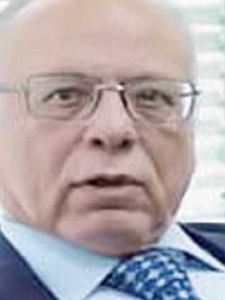 عاطف الغمري