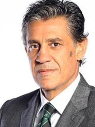 شاكر عبدالحميد