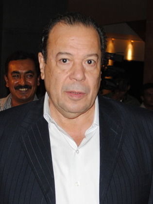 عادل رستم
