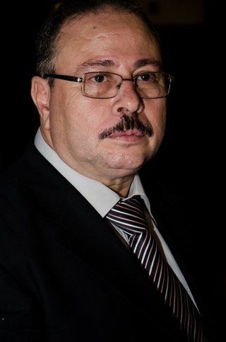 عاطف عوض عزيز