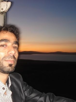 مصطفى الحسناوي