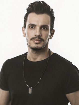 أحمد إبراهيم