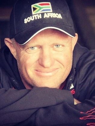 أندرو ماكينزي