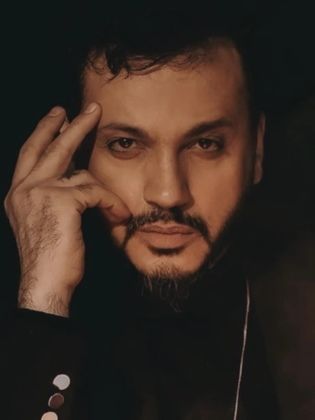 عمر إلهامي