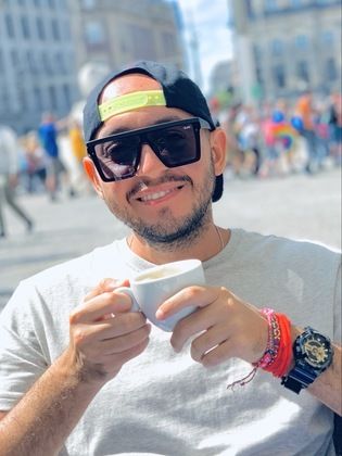 سيف الشواربي