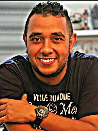 أنيس بوجواري