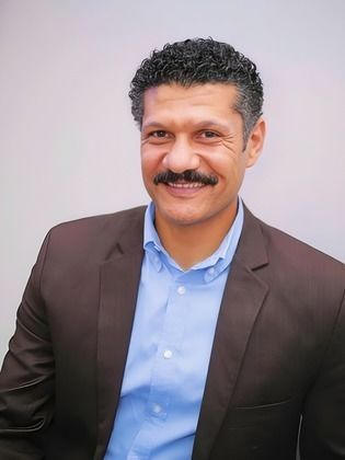 محمود مبروك