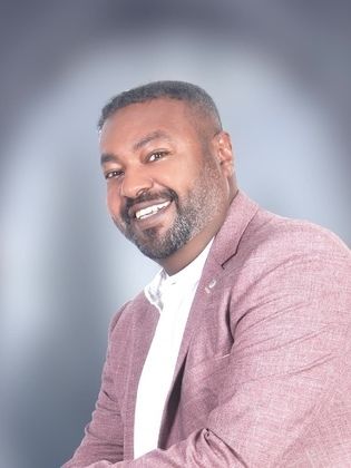 يوسف العبيد