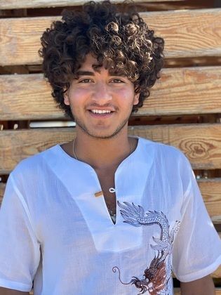 يوسف وائل نور